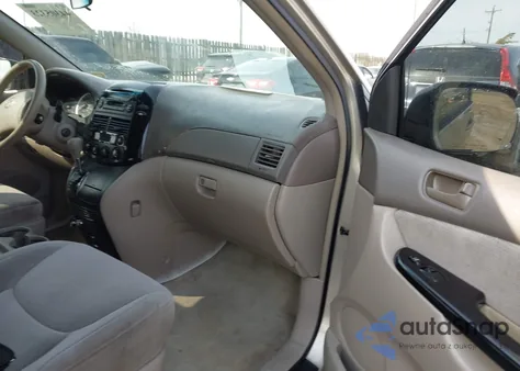 2005 Toyota Sienna Le z USA, uszkodzony, nr VIN 5TDZA23C35S357750